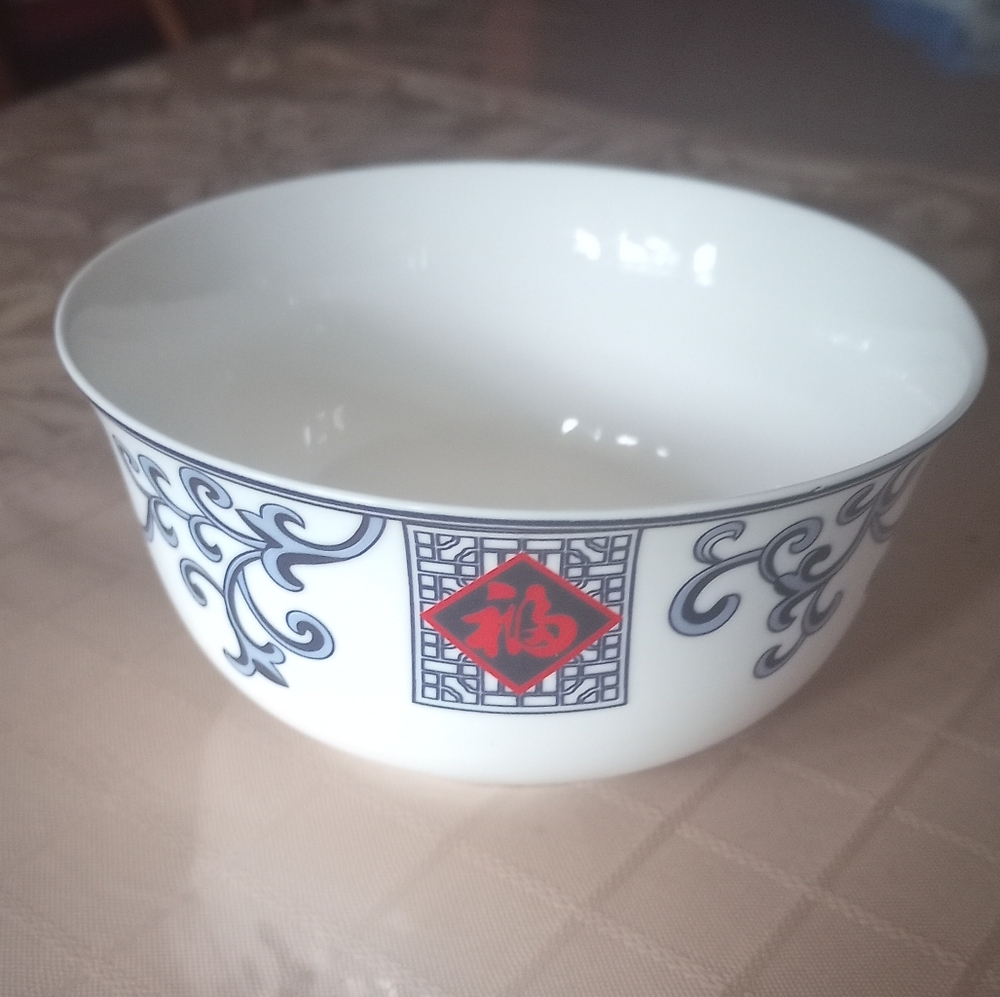 Vintage 4 Japanese bowls set